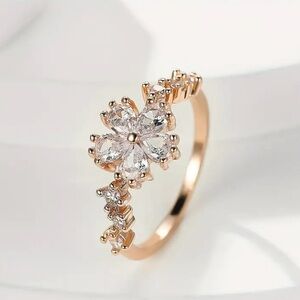 Fashion jewelry Gold Floral Crystal Ring